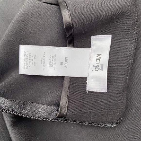 Metro 7 black skirt back flounce back zipper size 16 - Picture 7 of 7